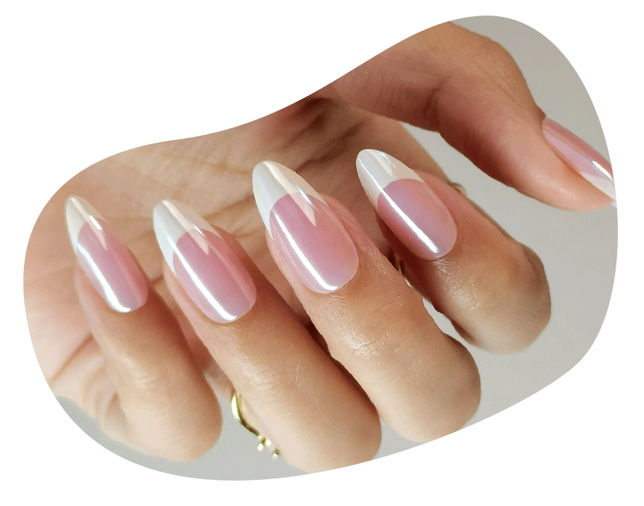 almond nails nude
