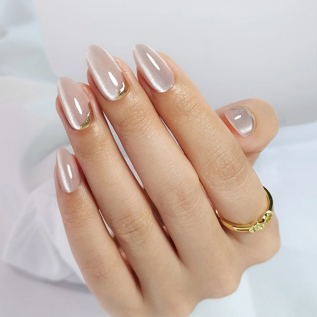  Custom 3D Luxury Soft Gel Almond Gold Design Private Label Press On Nails Suppliers 