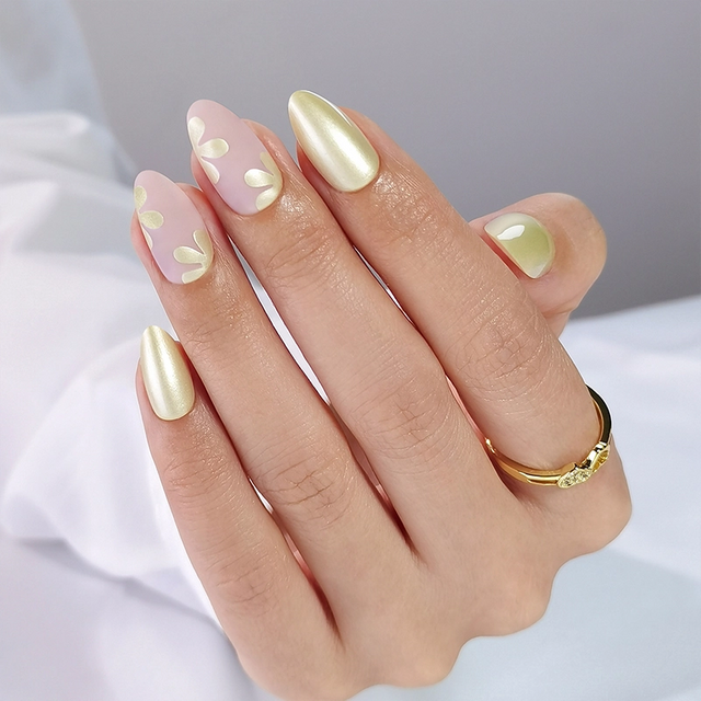 Finger Nails